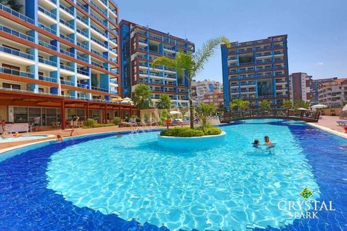 Alanya Cikcilli’de Ultra Lüks Sitede Teraslı Satılık Stüdyo Daire