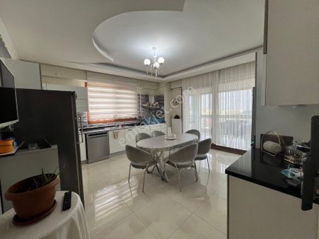 Four Land'den 50 Lik Cadde De 4+1 Lüx Acill Satılık Daire