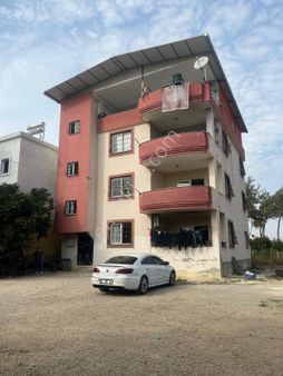 Bedi Topçu Ortaokulu Civarında 4 Katlı Müstakil Ev