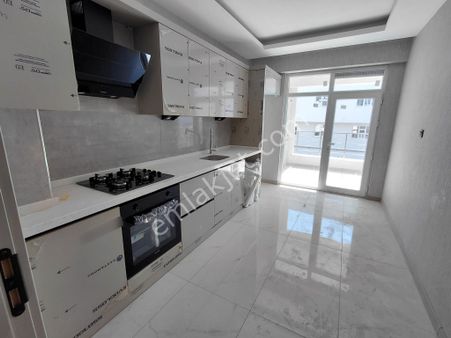 Emrah Çiftci'den Selçuklu Yazır Mah.kanyon Park Civarı Satılık 2+1 Sıfır Lüks Daireler