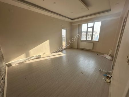 Akev Gayrimenkul'den Karaköprü Doğukentte Ara Kat 2+1 Daire