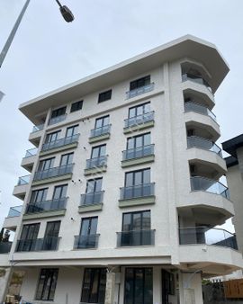 Üsküdar Bahçelievler De Full Eşyalı 1+1 Kiralık Bahçe Katı