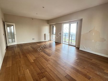 Kiptaş Venezia Mega Acil Satılık Boş 230 M2 3+1 Avm Mnz. Balkonlu Daire
