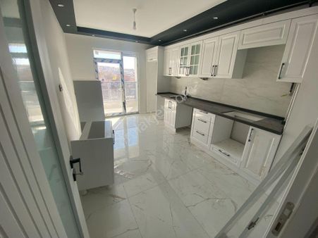 Muttalıp Cd Yakını Yerden Isıtma Arakat Asansörlü Lüx 3+1 Bk-9