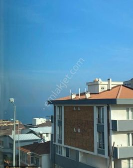 Real'den Hacı Yusuf Mahallesinde Deniz Manzaralı Ara Kat Daire