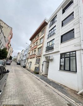 🏡 Real'den Çınarlı Mahallesi’nde Merkezi Konumda, Asansörlü 2+0 Ferah Daire!