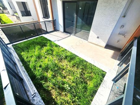 Burhaniye Bahçelievler'de Aygül'den Sıfır Mustakil Tadında Bahçe Kullanımlı Kaçmaz 1+1 Satılık Daire