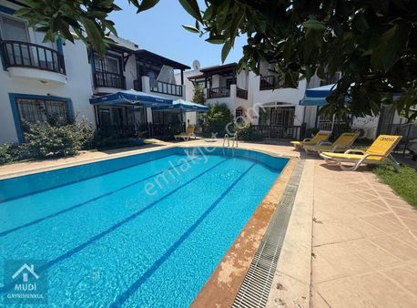 Bodrum Turgutreis Merkez Havuzlu Sitede 1+1 Fırsat Satılık Daire