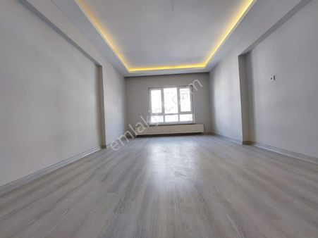 Fırsat__piyade Mah.'de__satılık__1.kat 3+1__ful+ful__ön Cephe