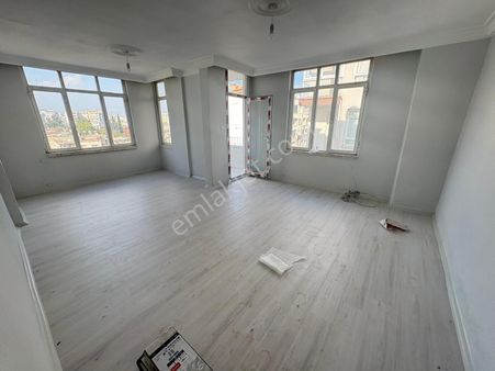 Prestij'den Hamidiye'de Asansörlü Geniş Oturumlu 3+1 Daire