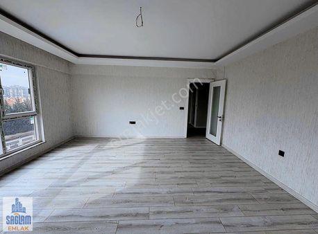 Sağlam Emlaktan Selçukluda Hastane Arkası Satılık Küks 4+1 Daire