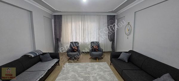 Gürsu Kurtuluş'da Cadde Üstü Satılık 3+1 Geniş Daire..