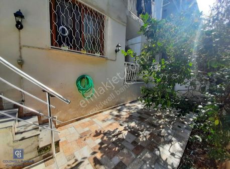 Balçova Onur Mahallesinde 3+1 Bakımlı Satılık Daire