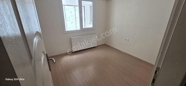 Menderes Mithatpaşa'da 3+1 130 M2 Key Emlaktan Satılık Daire
