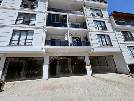 Tarcanlardan Cadde Cepheli 380 M² Kiralık Dükkan