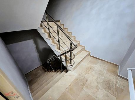 Çırçır Metro Dibi Site Haliç Manzaralı 3+1 1.kat 120m2 8.000.000