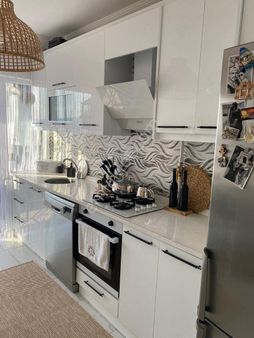 Ay Emlak'tan Deniz Manzaralı Bakımlı Daire