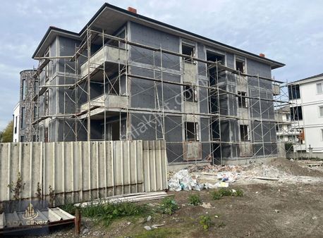 Serdivan Yazlık Mah. 6 Dairelik Butik Sitede 2+1 105 M2 Daireler