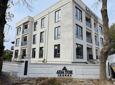 Serdivan Vatan Mah.bahçeli Kapalı Garajlı Kilerli 2+1 Daireler