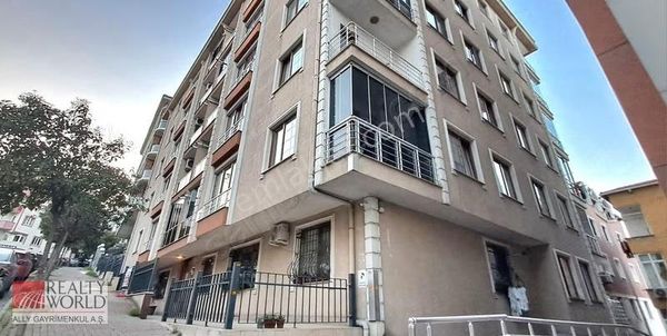 Çobançeşme Cad. Üzerinde Geniş Konforlu 2+1 Kiralık Daire