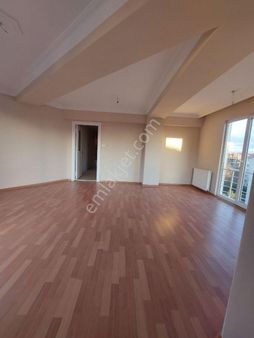 Muhittin Mah.4+1 150m2 10 Yaşında Satılık Daire Fırsatı!