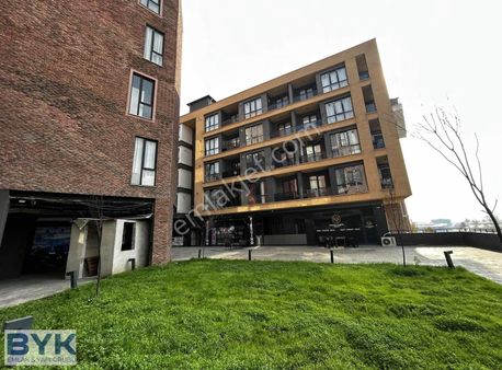 Byk' Dan! West Side! Emsalsiz M2! Merkezi Konum! Kiralık1+1!