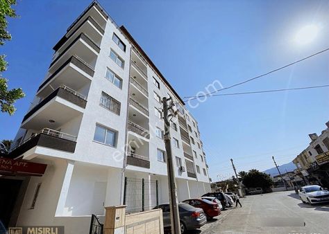 Mısırlı Gayrimenkulden Karaağaç Ana Cadde Üzerinde Kiralık Daire