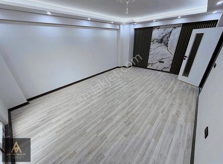 Kartepe/ataevler Satılık Havuzlu Site İçi Sıfır 3+1 Arakat Daire