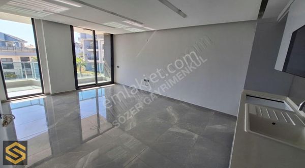 Didim Altınkum Sıfır 2+1 Denize 400 Metre Mesafede Havuzlu Site