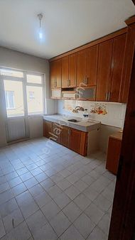 Esentepe Kanarya Bloklarında Satılık 3+1daire Karanlık Odası Yok