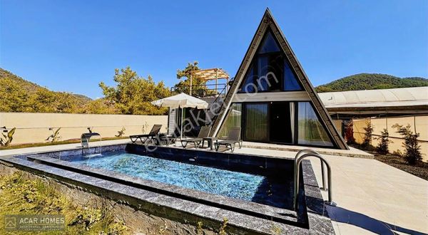 Eldirek Mah 3+1 Müstakil Havuzlu Bahçeli Deniz Doğa Manzarlı