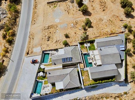 Modern Mimari 2+1 Havuzlu Deniz Doğa Ve Üzümlü Manzaralı