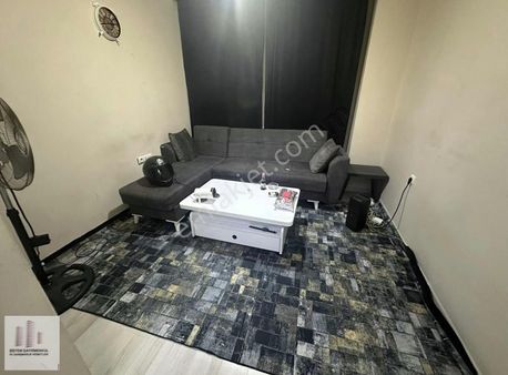 M.akif'de Satılık 1+1 Sığınaklı Balkonlu Yüksek Giriş