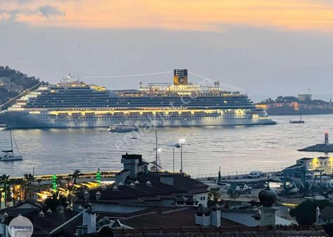 Marina Bölgesinde Full Deniz Manzaralı Dubleks Daire