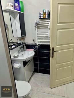 Ataşehir Esatpaşa'da 2 + 1 Balkonlu Genç Bina 27.000 Tl Kiracılı