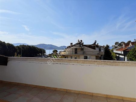 Akarca Mah'de 3+1 Ofis Veya Daire