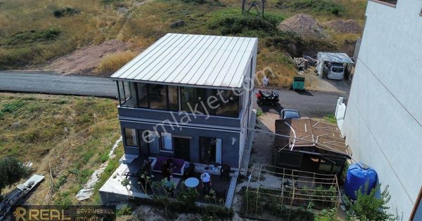Bandırma Yenimahalle’de Satılık Deniz Ve Çamlık Manzaralı Villa