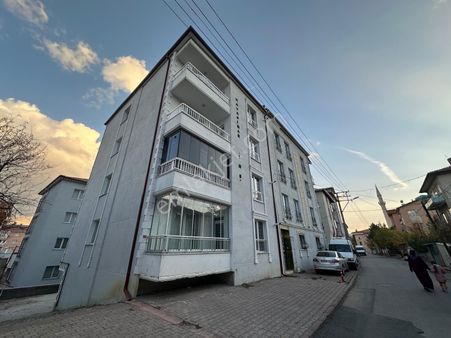 Karahan Emlak'tan Kiralık Temiz Lüx 3+1 Daire*135 M²*2.kat