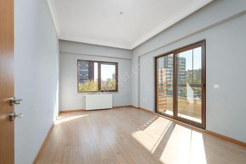 Remax Advantage'den Yüzüncüyıl'da Consept Kumova'da 3+1 Kiralık Daire