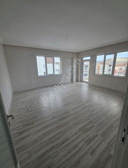 Kiralık 3+1 Daire İkizler Emlak