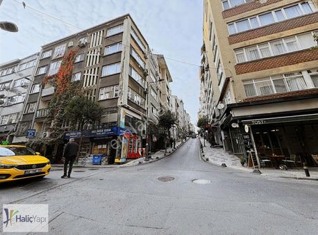 Pangaltı Metroya 3 Dk Bakımlı Ferah 2+1