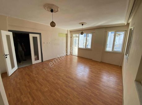 Kiralık Varsak Aktoprak'ta 150 M2 3+1 Tramvaya Adım Mesafede