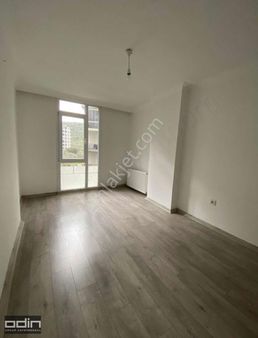 Odin'den Kadıköy Arbetta Havuzlu Site De 3+1 Geniş Ferah Daire