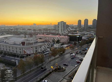 Bahçeşehire Komşu Maximoon Evlerinde Boş Satılık 2+1 Boş Daire !