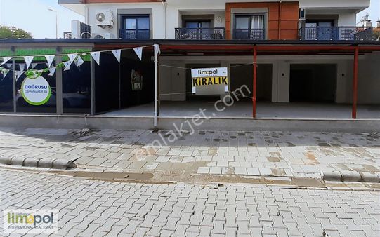 Limopol'den Şehrin İşlek Noktasında Kiralık Dükkan