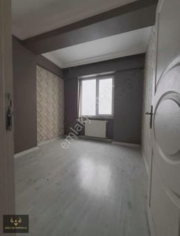 2 + 1 Satılık Daire Kiracı Siz