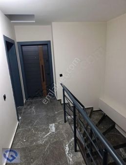 Hüseyin Öziç'den Ovacık'ta Yıllık Kiralık 1+1 Daire