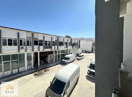 Özer Gayrimenkulden Toptancılar Sitesinde Kiralık 200 M2 İş Yerş