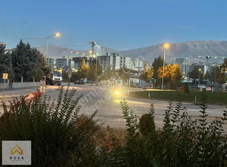 Özer Gayrimenkulden Cadde Üzeri Kiralık 50 M2 İş Yeri