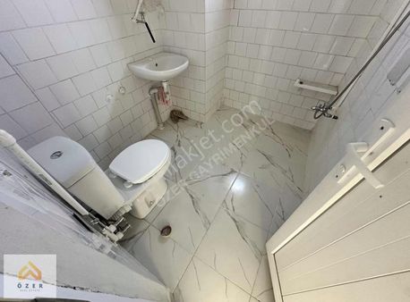 Özer Gayrimenkulden Cevherızade Mahallesinde Kiralık 2+1 Daire